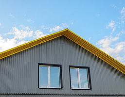 Как обшить фронтон крыши профнастилом: пошаговая инструкция